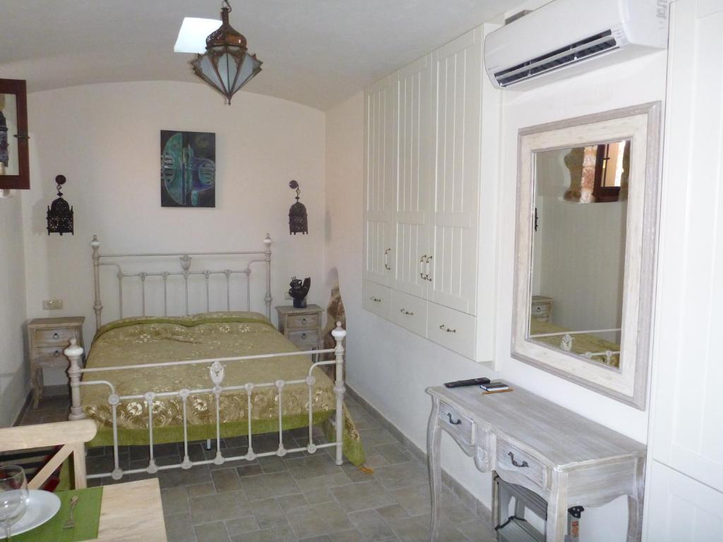 Bright Sun Villas Chalki Town Quarto foto